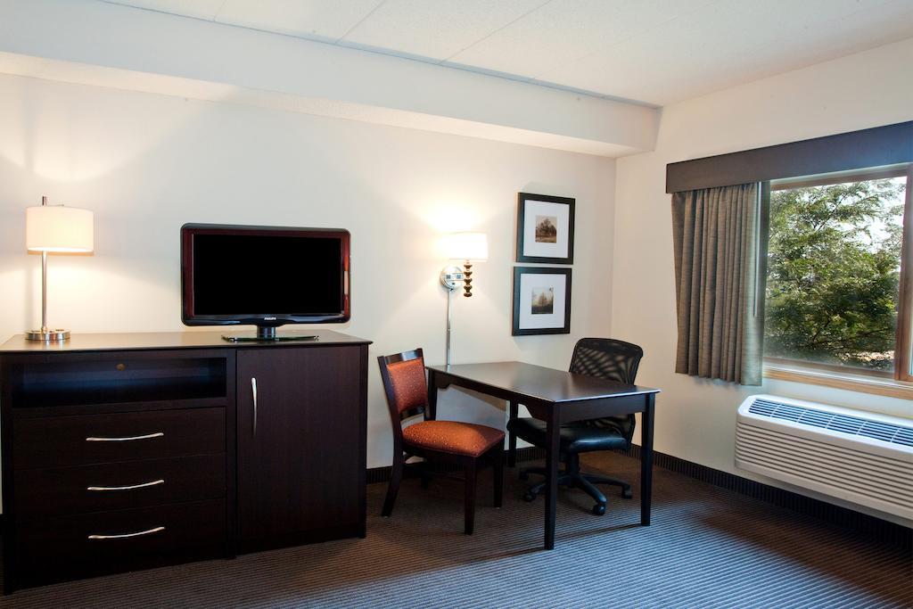 Americinn By Wyndham Chanhassen Extérieur photo